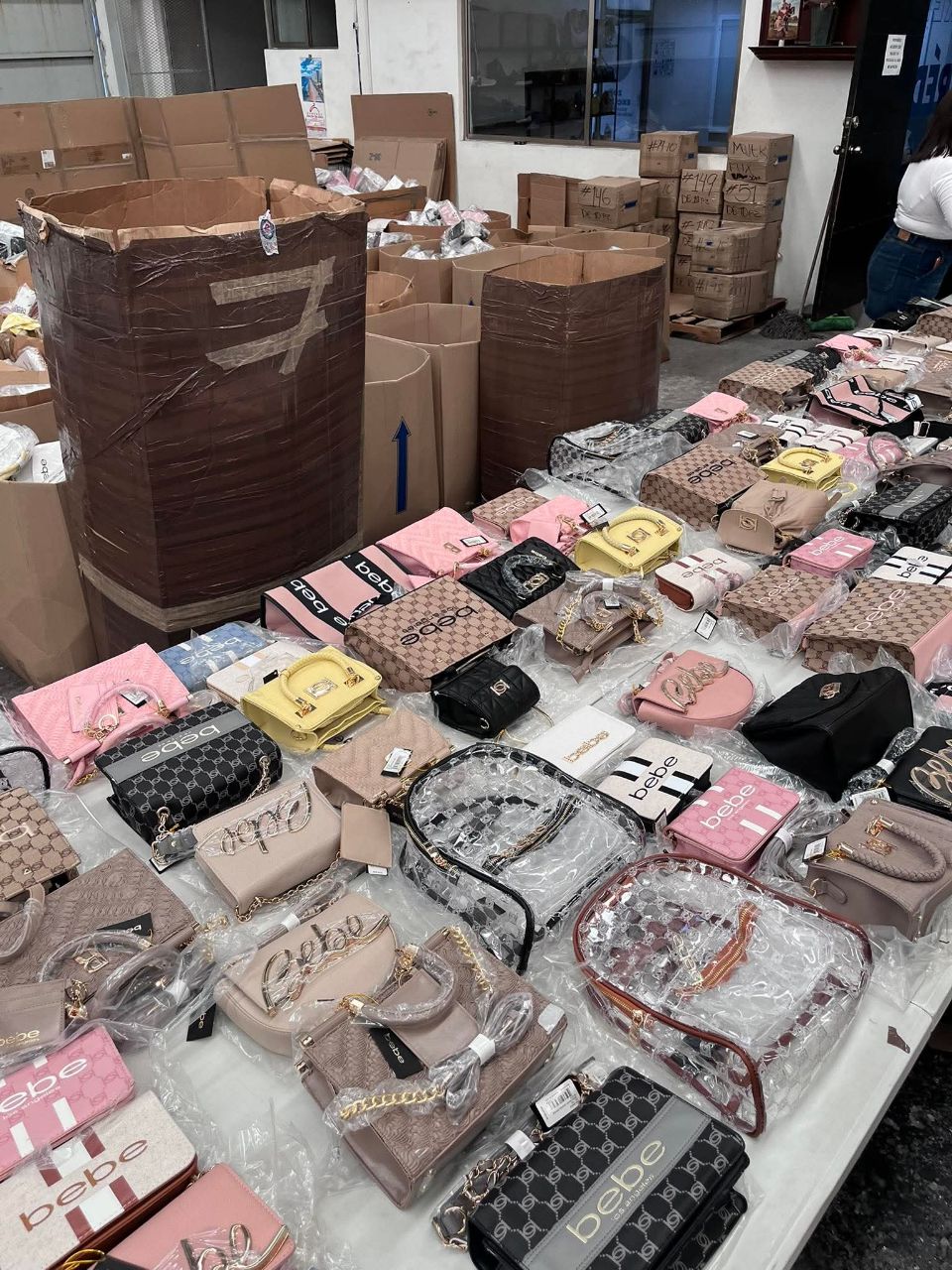 Bebe Bags Wholesale Liquidation - Image 5