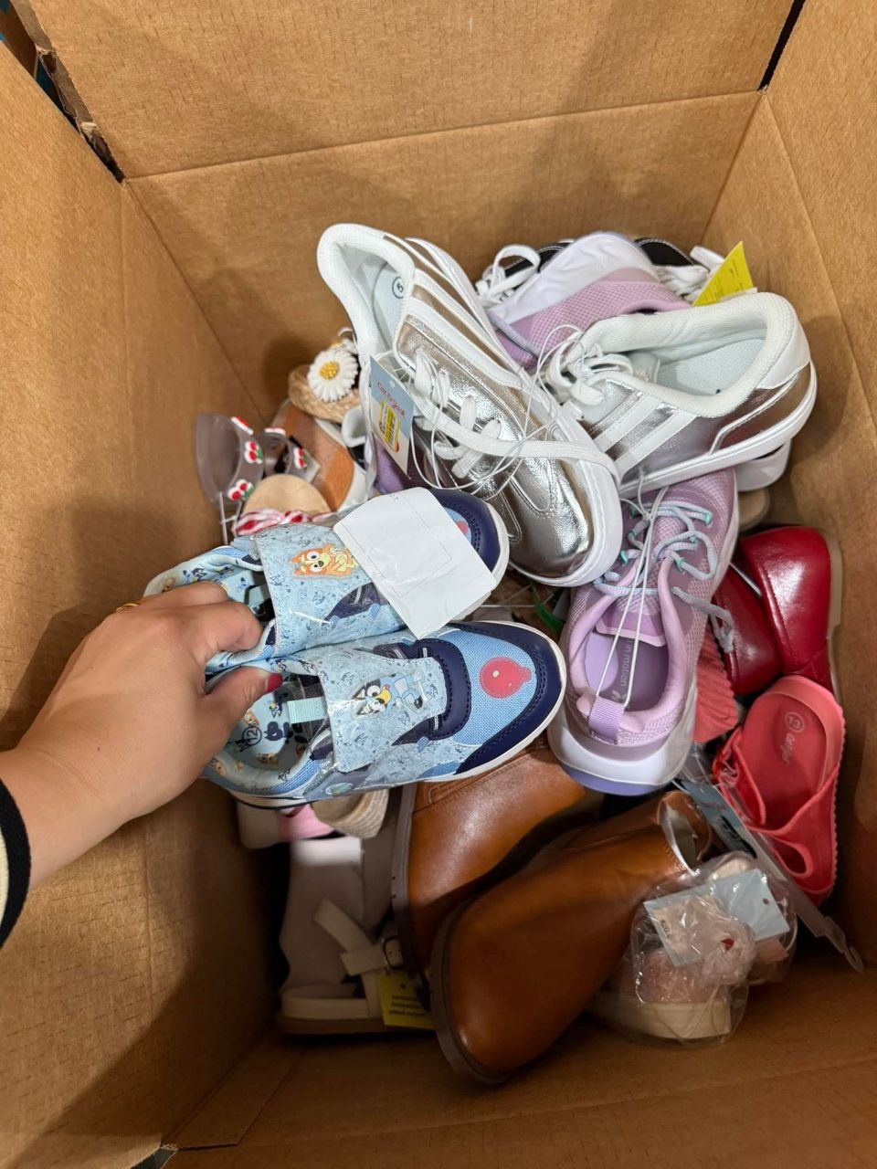 Kids Mixed Shoes Wholesale Liquidation - Image 9