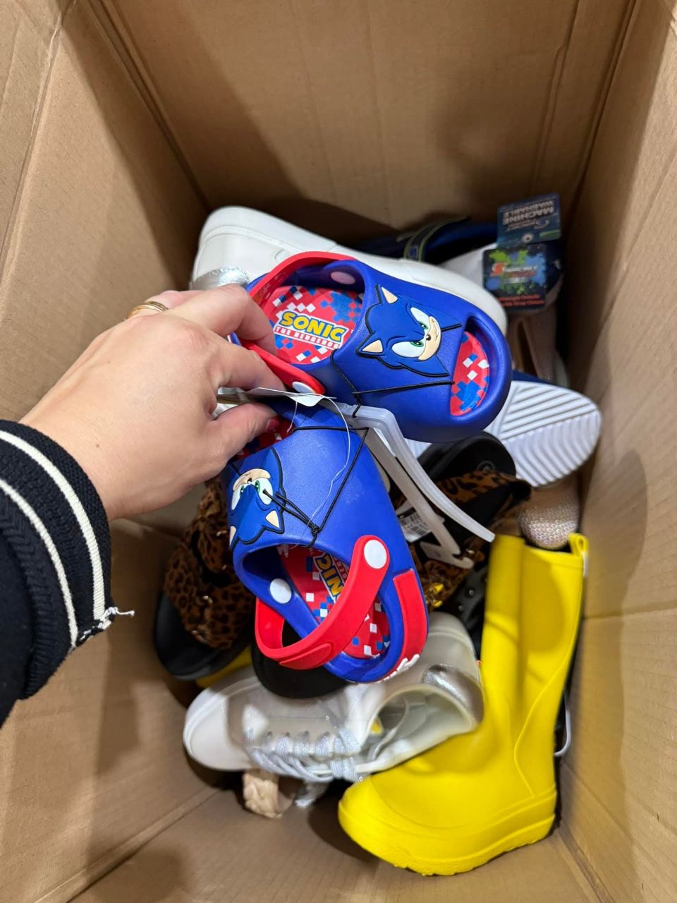 Kids Mixed Shoes Wholesale Liquidation - Image 8