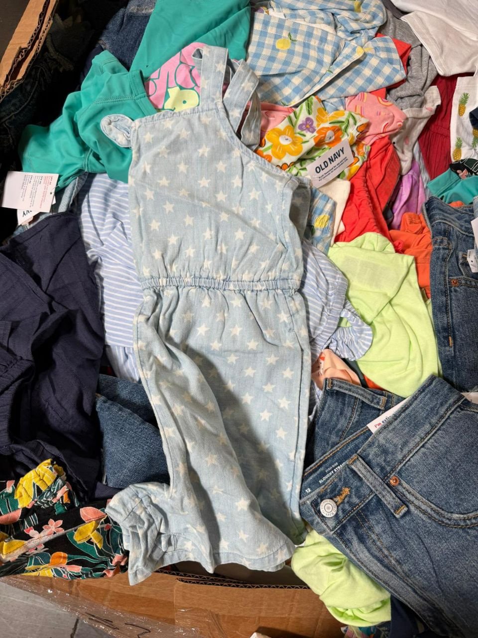 Old Navy Clothing - Liquidation Pallet
