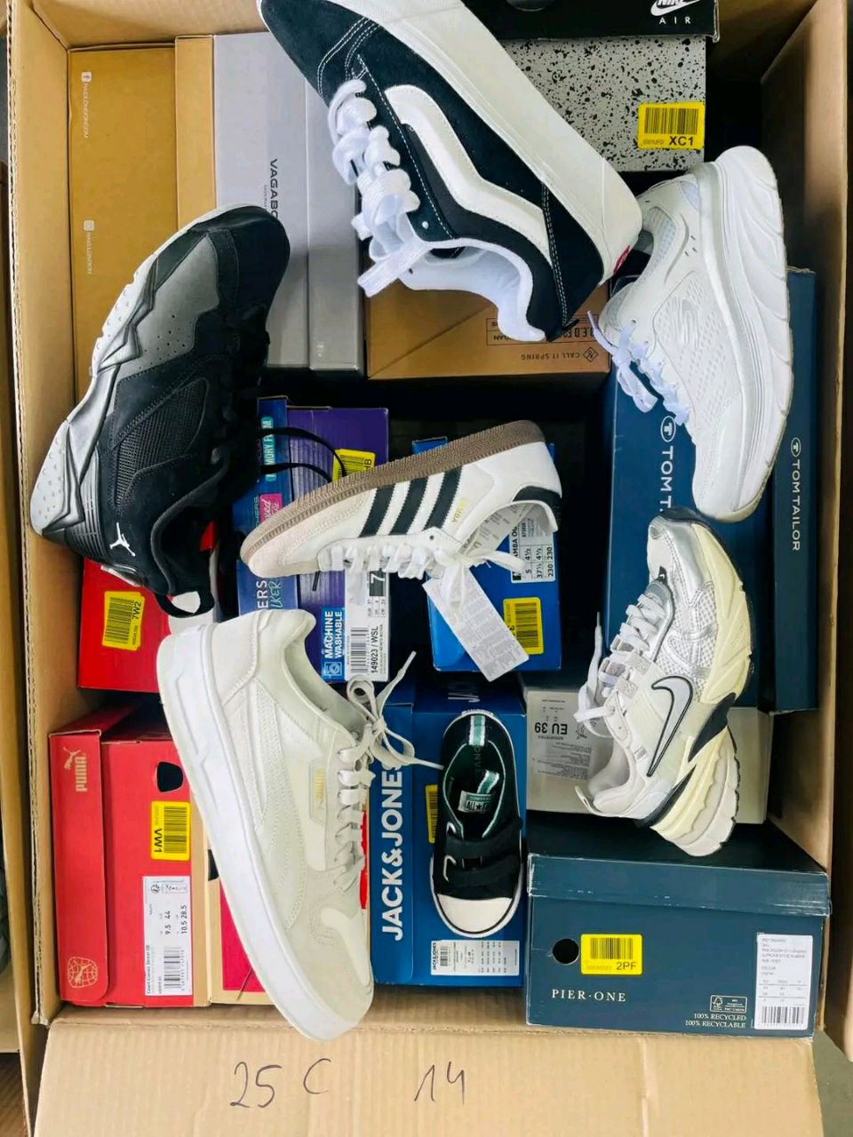 Premium Branded Mixed Footwear Wholesale Liquidation – 50 Pairs – Nike, Adidas, Vans & More – Category C Returns at €3 Per Pair - Image 2